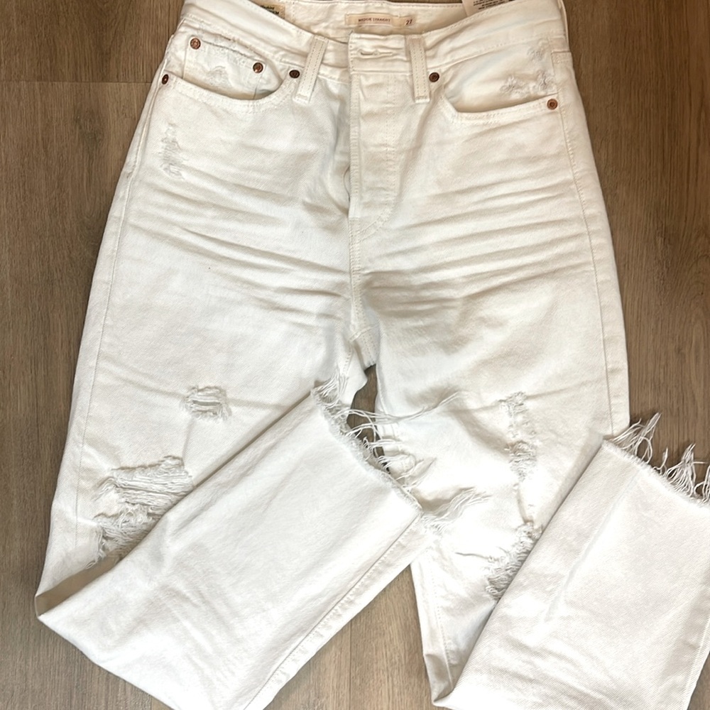 Levi’s Wedgie Straight